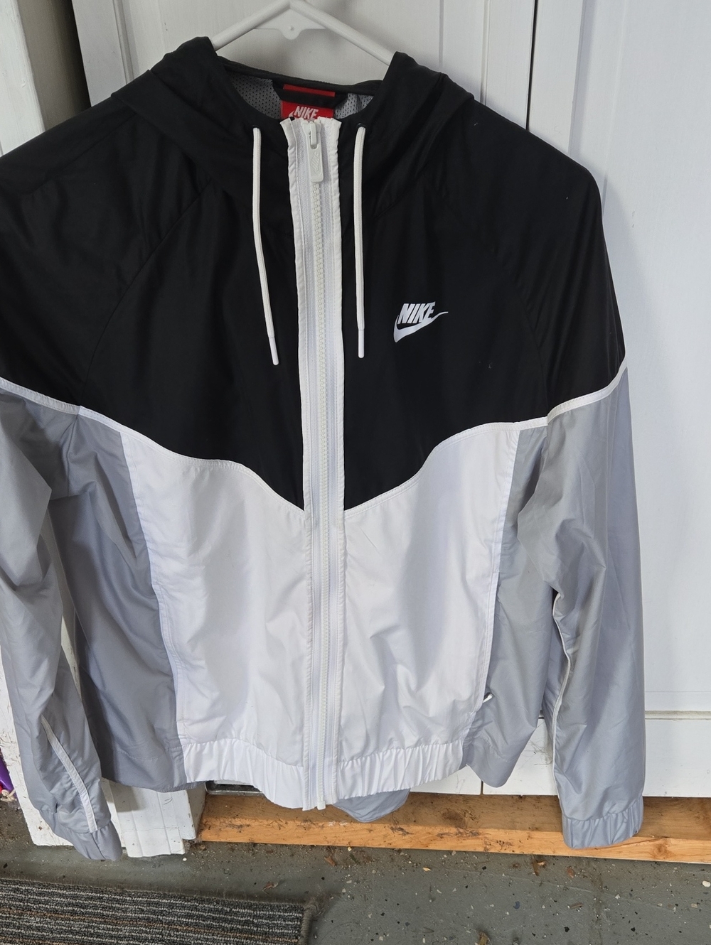 Nike Black, White & Gray Colorblock Hooded Windbreaker